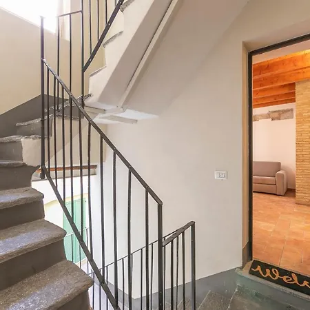 Via 5 Giornate 13 - דירה